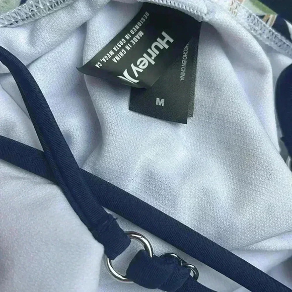 Hurley one piece swim suit UPF 50+ size Medium new without tags - Picture 8 of 8